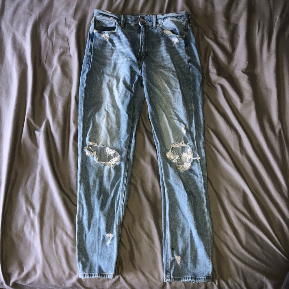 American eagle mom jeans